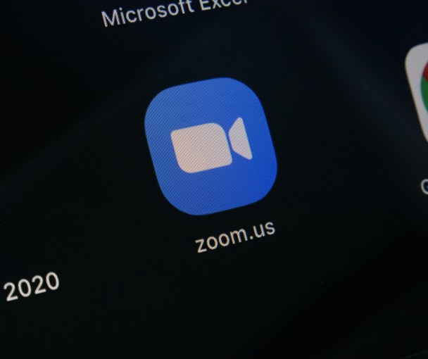 Zoom app on a mobile.